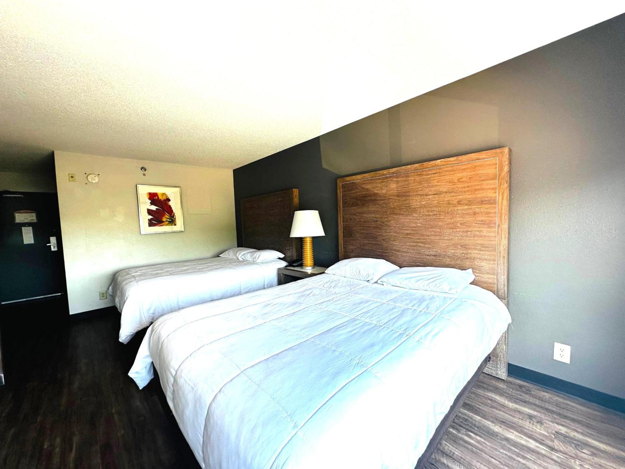 Baymont Inn And Suites By Wyndham Columbus / Near Osu Extérieur photo
