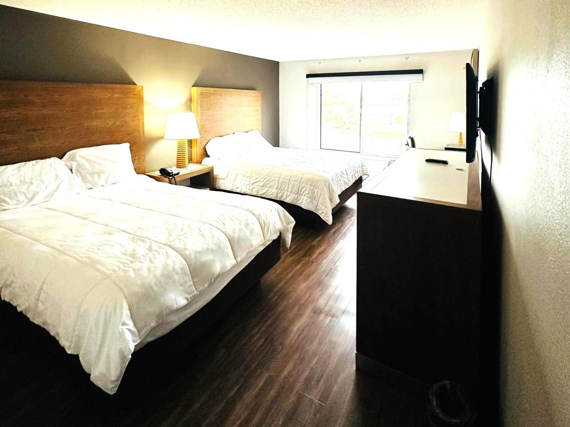 Baymont Inn And Suites By Wyndham Columbus / Near Osu Extérieur photo