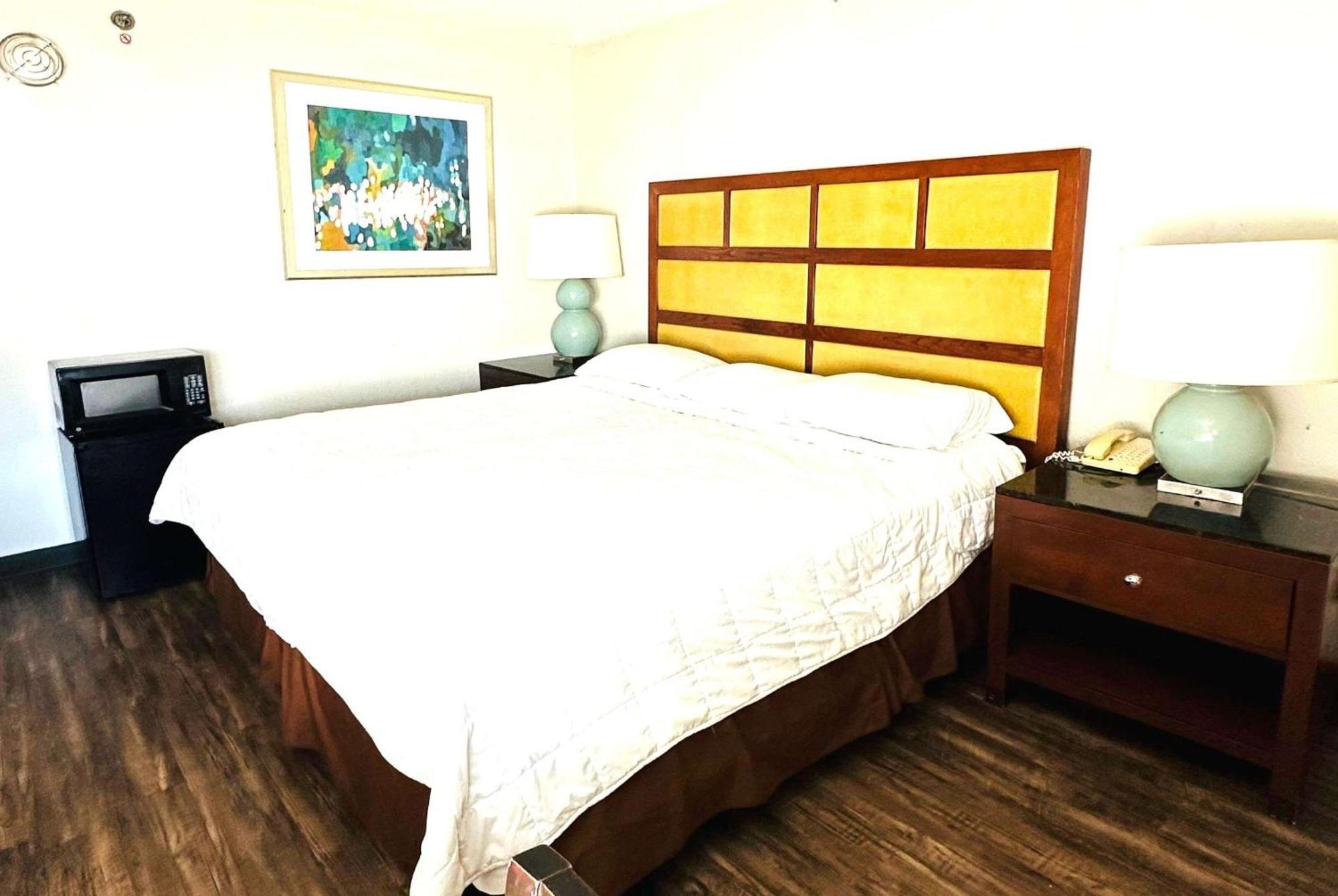 Baymont Inn And Suites By Wyndham Columbus / Near Osu Extérieur photo
